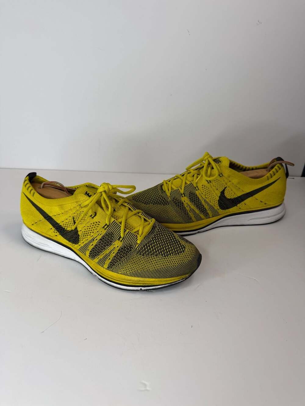 Nike Flyknit Trainer Bright Citron Size Women’s 9 AH8396-700